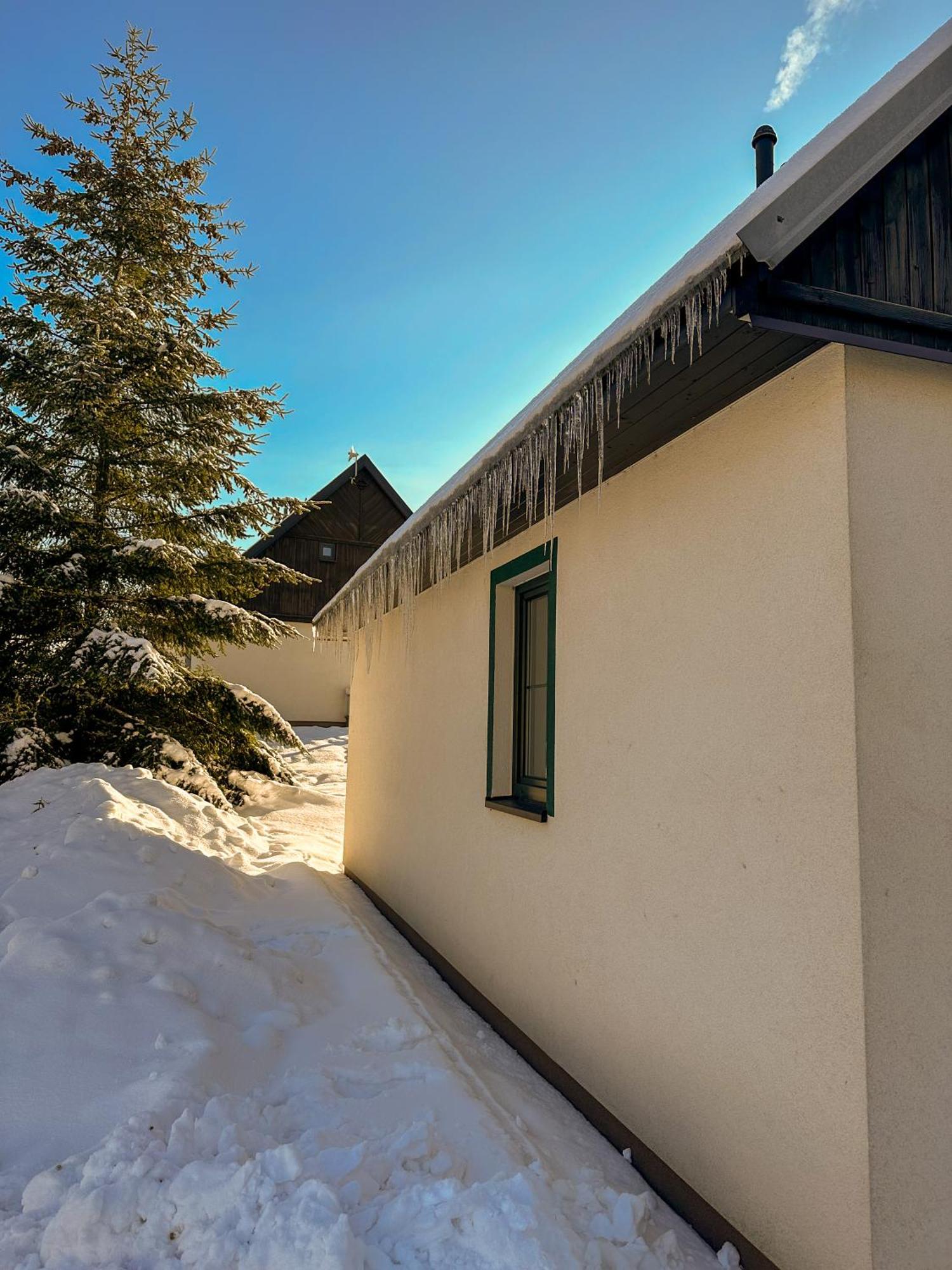 Ctyricitka Na Stastnem Kopci Villa Černý Dŭl Exteriör bild