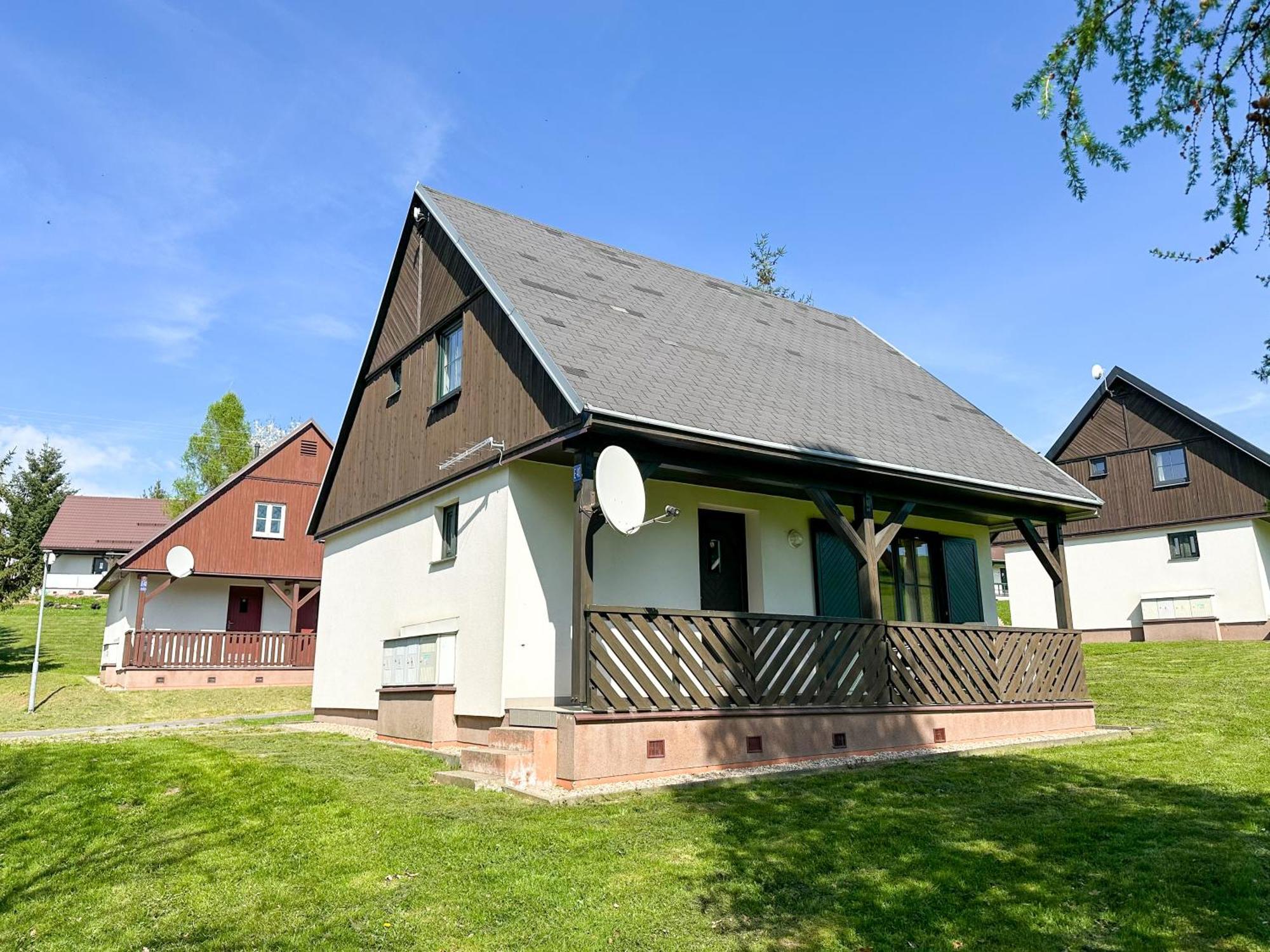 Ctyricitka Na Stastnem Kopci Villa Černý Dŭl Exteriör bild